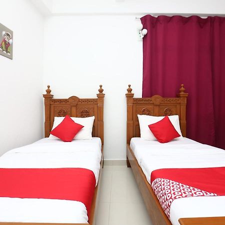 Super Oyo 89435 Nusantara Group Hotel Jertih Zewnętrze zdjęcie