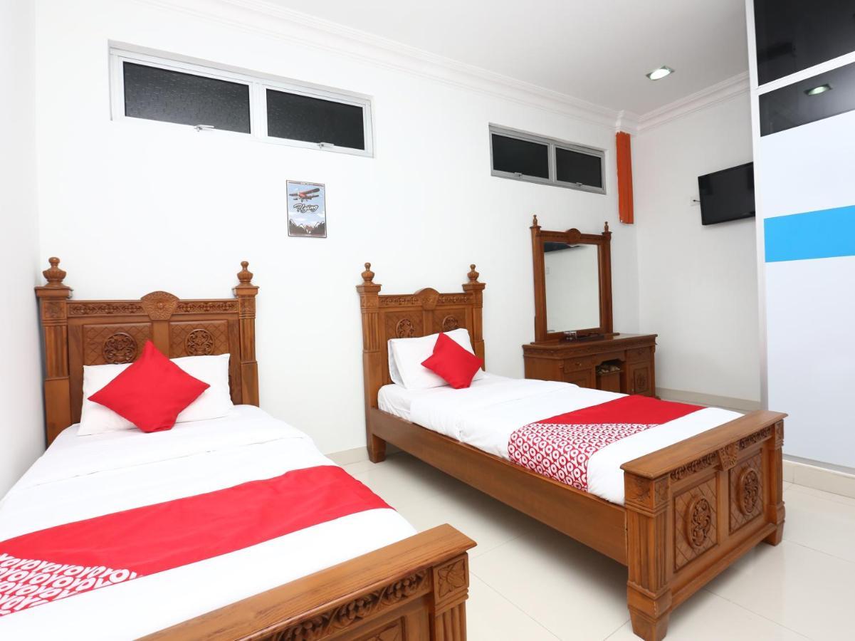Super Oyo 89435 Nusantara Group Hotel Jertih Zewnętrze zdjęcie
