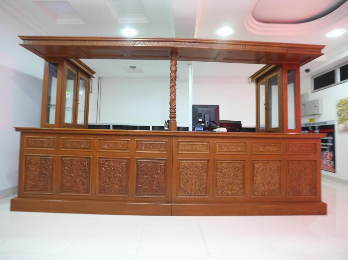 Super Oyo 89435 Nusantara Group Hotel Jertih Zewnętrze zdjęcie